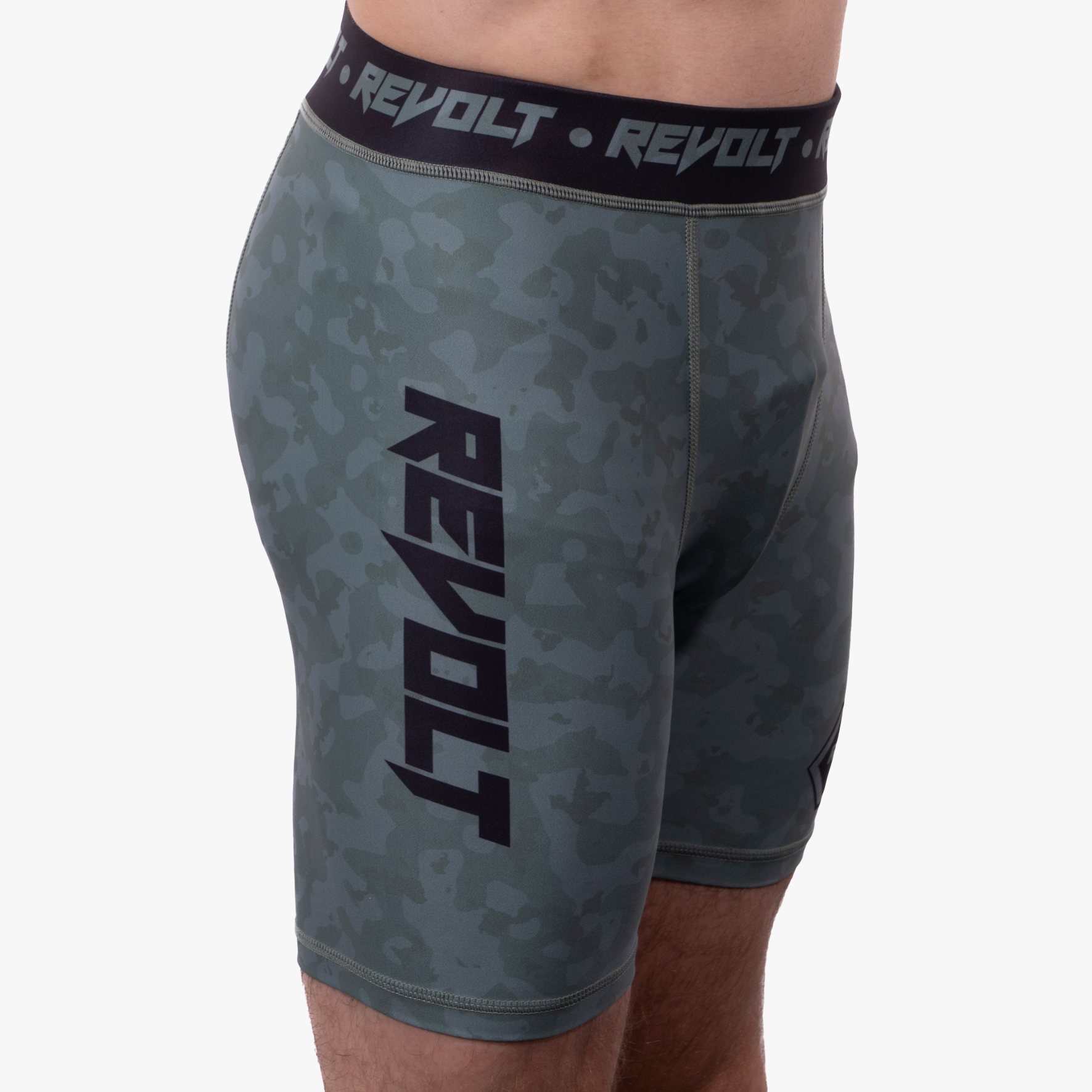 Revolt Groene Camo VT Shorts