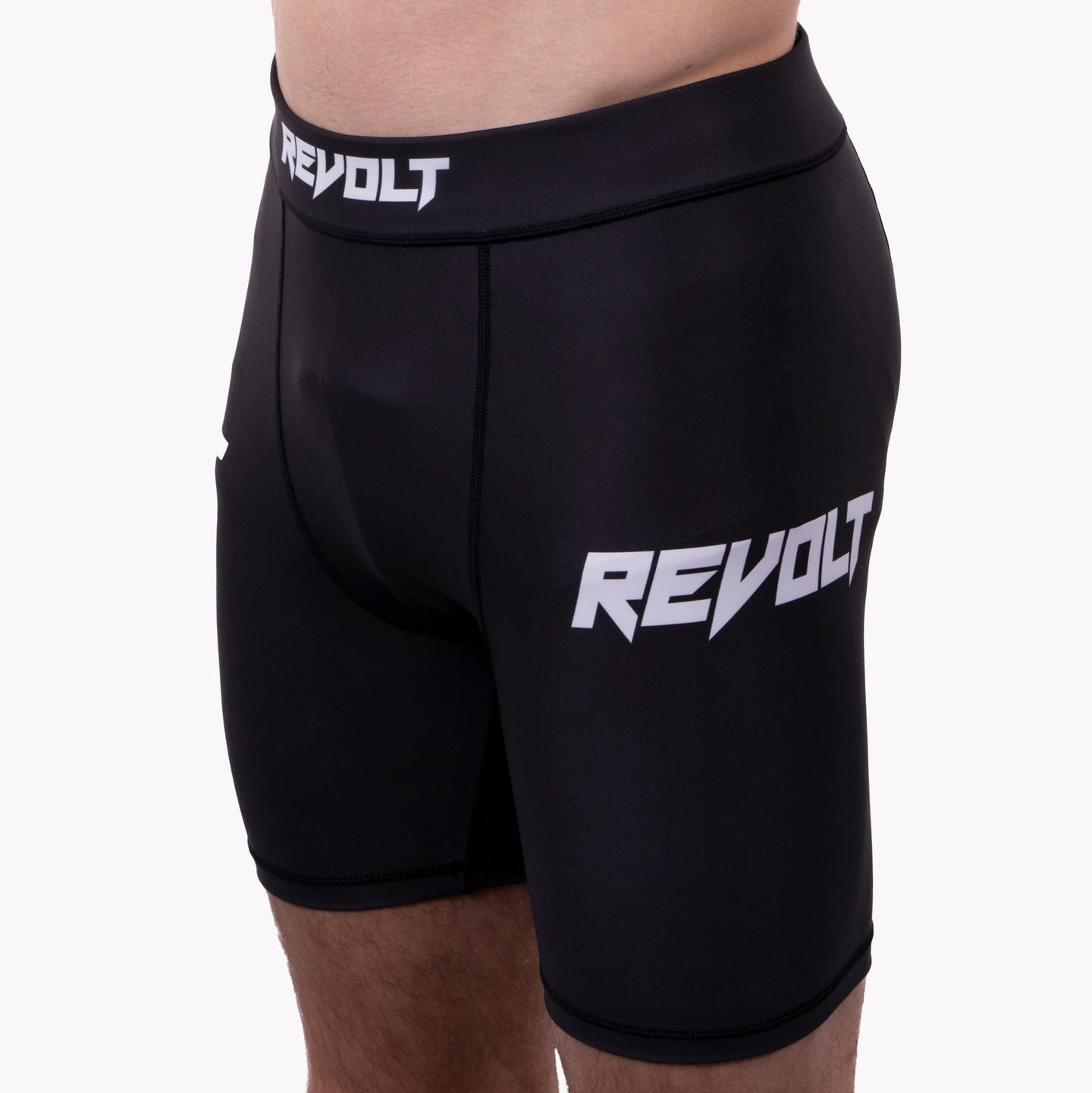 Revolt Zwarte VT Shorts